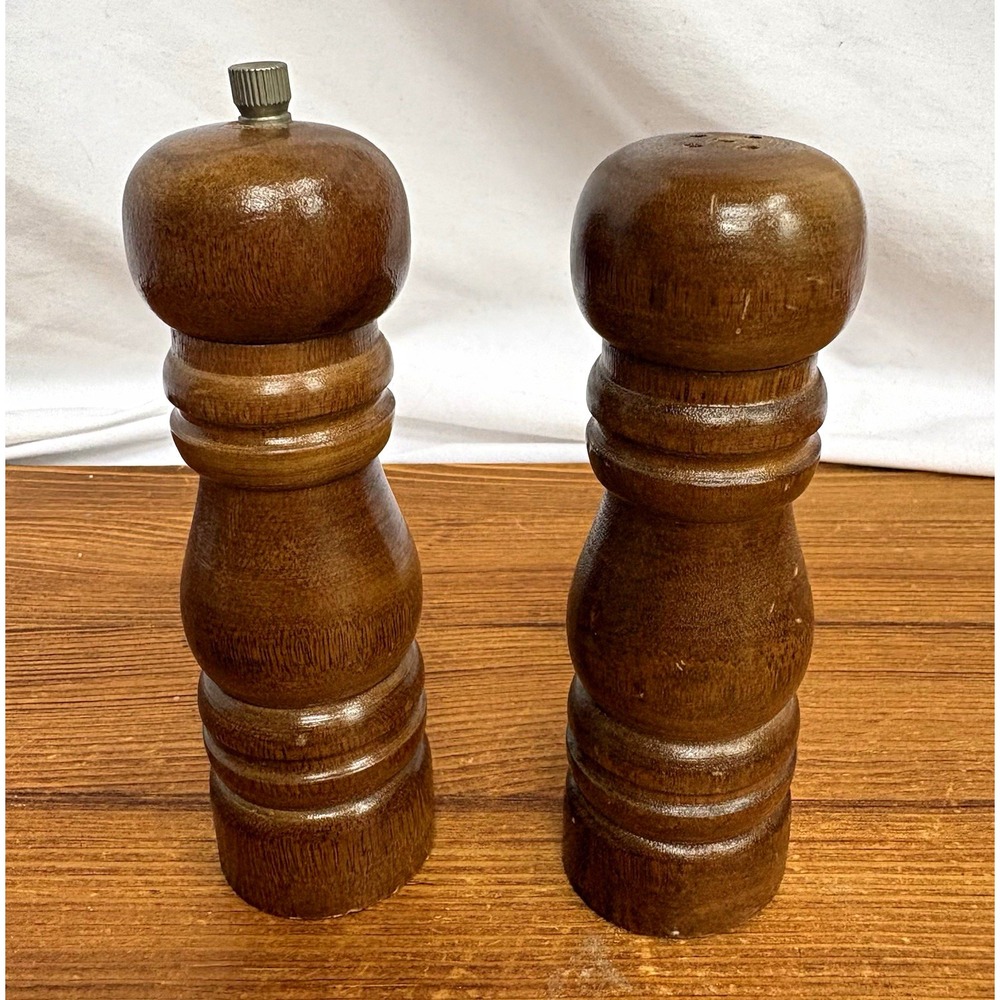 Vintage MCM Wood Salt Shaker & Pepper Grinder Set of 2 Traditional 5"